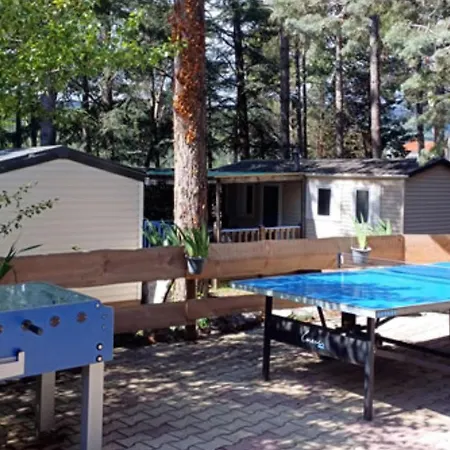 Mobil-home Avec Terrasse Pour 4 Pers. - Api-1-52-1600 *