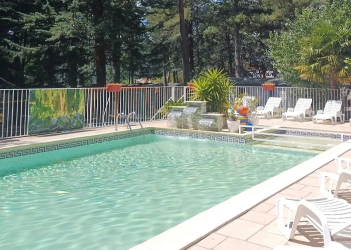 Mobil-home Avec Terrasse Pour 4 Pers. - Api-1-52-1600 Camping